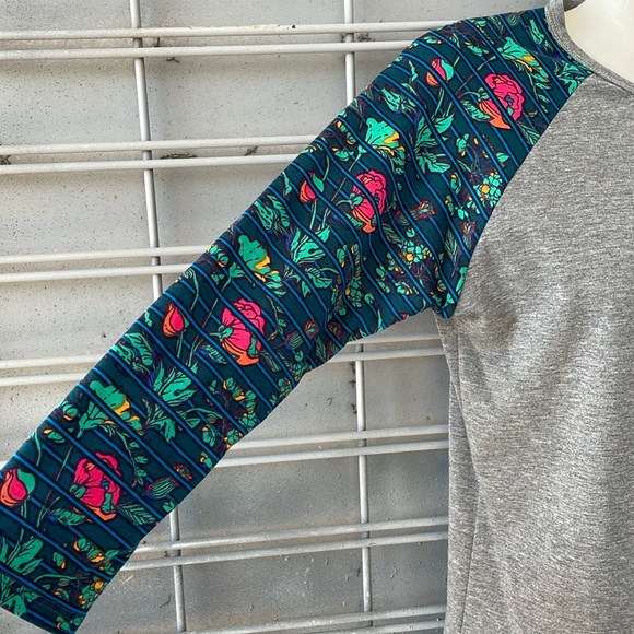 LLR Floral Printed Randy Top-1026 - Picture 4 of 11